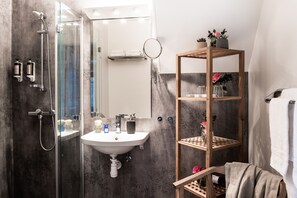 Suite, Balkon | Badezimmer | Handtücher