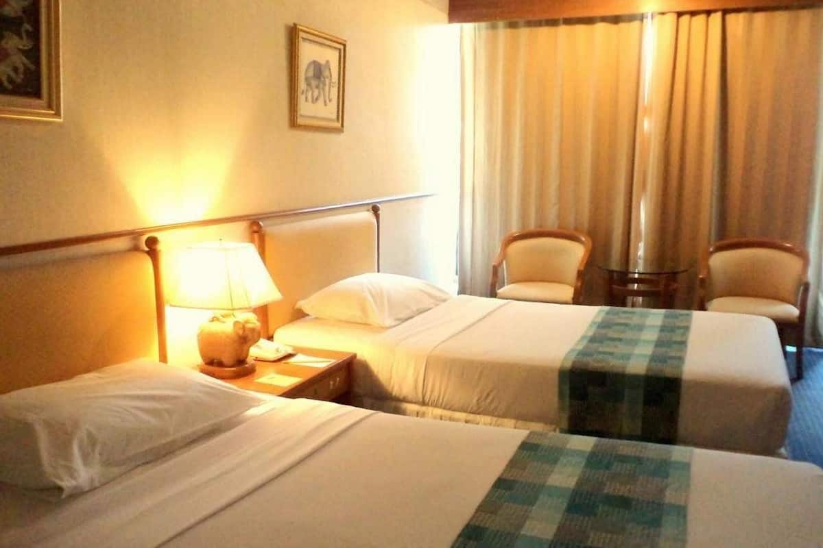Superior Room, 2 Twin Beds | In-room safe, desk, rollaway beds (surcharge), WiFi (free)