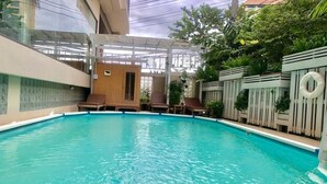 Pool - Tarin Hotel (Chiang Mai)