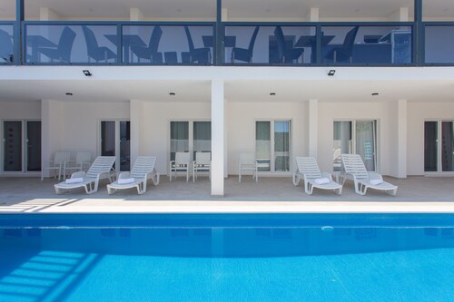 All Saints B&B Kastela