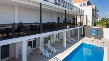 Seasonal outdoor pool