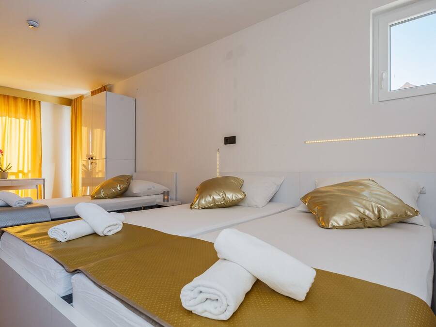 Standard-Dreibettzimmer