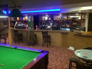 Billiards - The Middlegate Hotel (Pembroke)