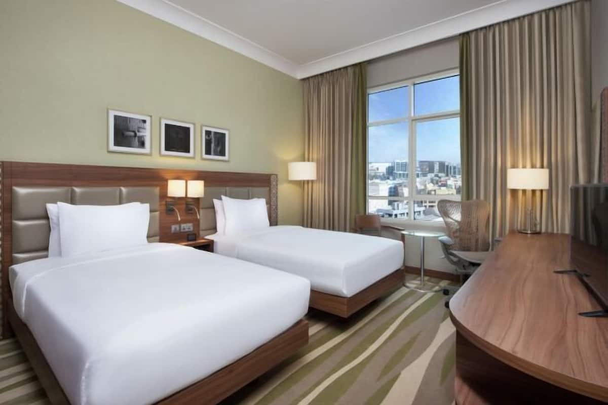 Premium bedding, minibar, in-room safe, desk
