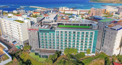 Ramada Jeju Hamdeok