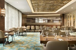 Breakfast, lunch, dinner served; local and international cuisine 