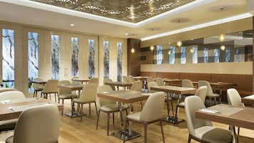 Frukost enligt egen beställning varje dag (TRY 60 per person)