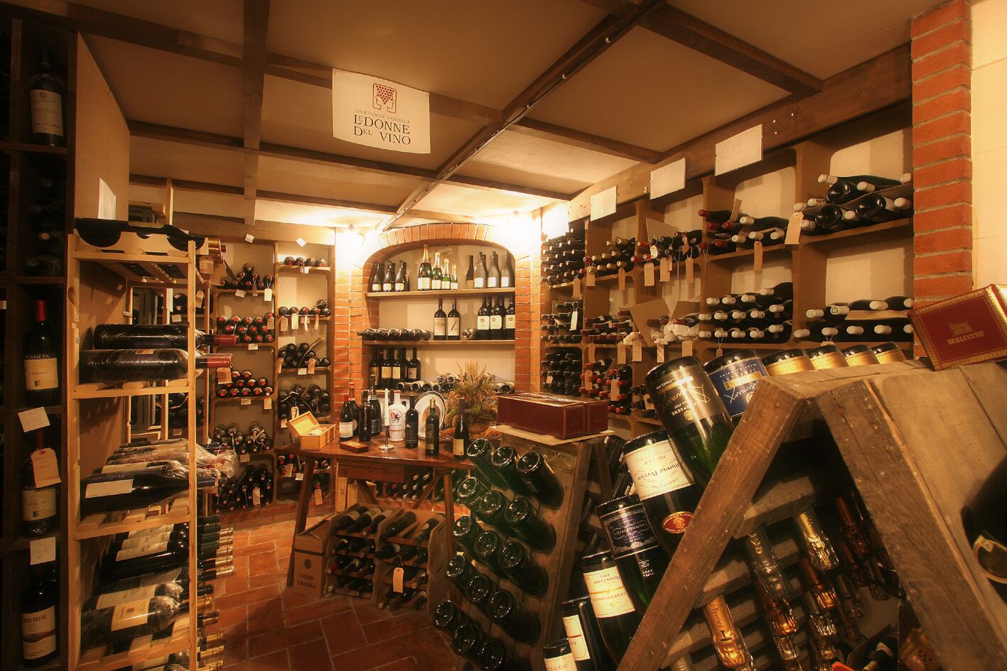 lunch and dinner served, local cuisine