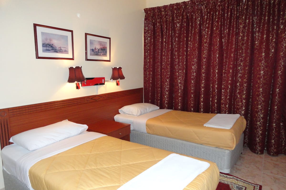 Apartment, 3 Bedrooms | 1 bedroom, Egyptian cotton sheets, down duvets, desk