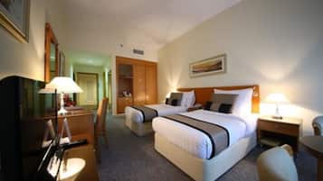 Chambre Standard avec lits jumeaux | Literie de qualité supérieure, minibar, coffres-forts dans les chambres