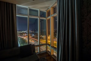 Suite, 1 King Bed (Groom) | View from room