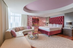 Premium bedding, in-room safe, desk, laptop workspace - DoubleTree by Hilton Asheville Downtown (Asheville)