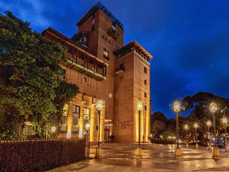 Front of property – evening/night