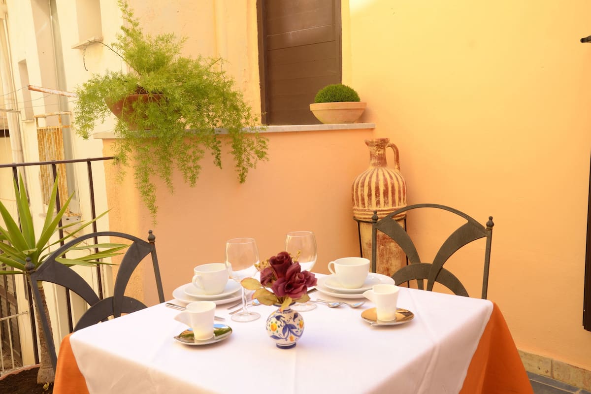 Doppelzimmer, Terrasse | Restaurant