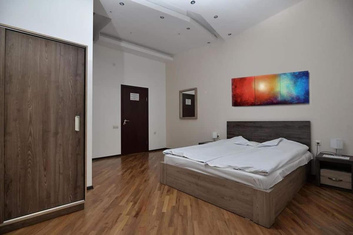 Superior Double Room, 1 Bedroom | 1 bedroom, desk, iron/ironing board, rollaway beds