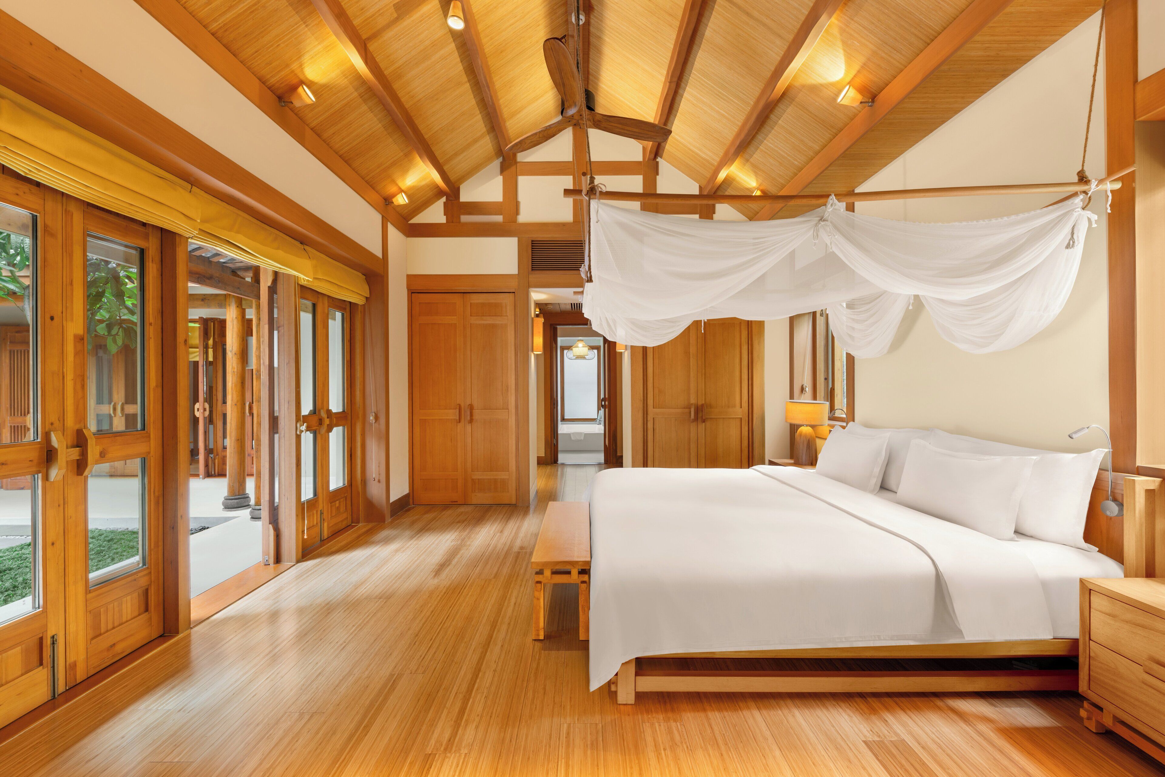 迷你吧、客房内保险箱、遮光窗帘、隔音