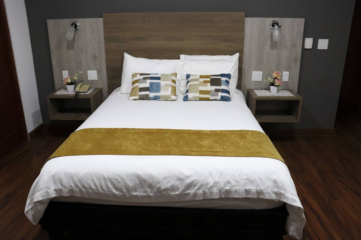 Double Room | In-room safe, desk, blackout curtains, free WiFi