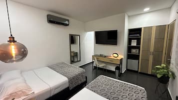 Minibar, caja de seguridad en la habitación, escritorio y wifi gratis