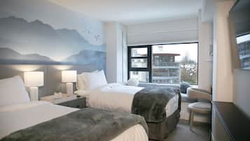 Suite 307, Two Bedrooms, Diamond | 2 bedrooms, individually decorated, individually furnished, free WiFi