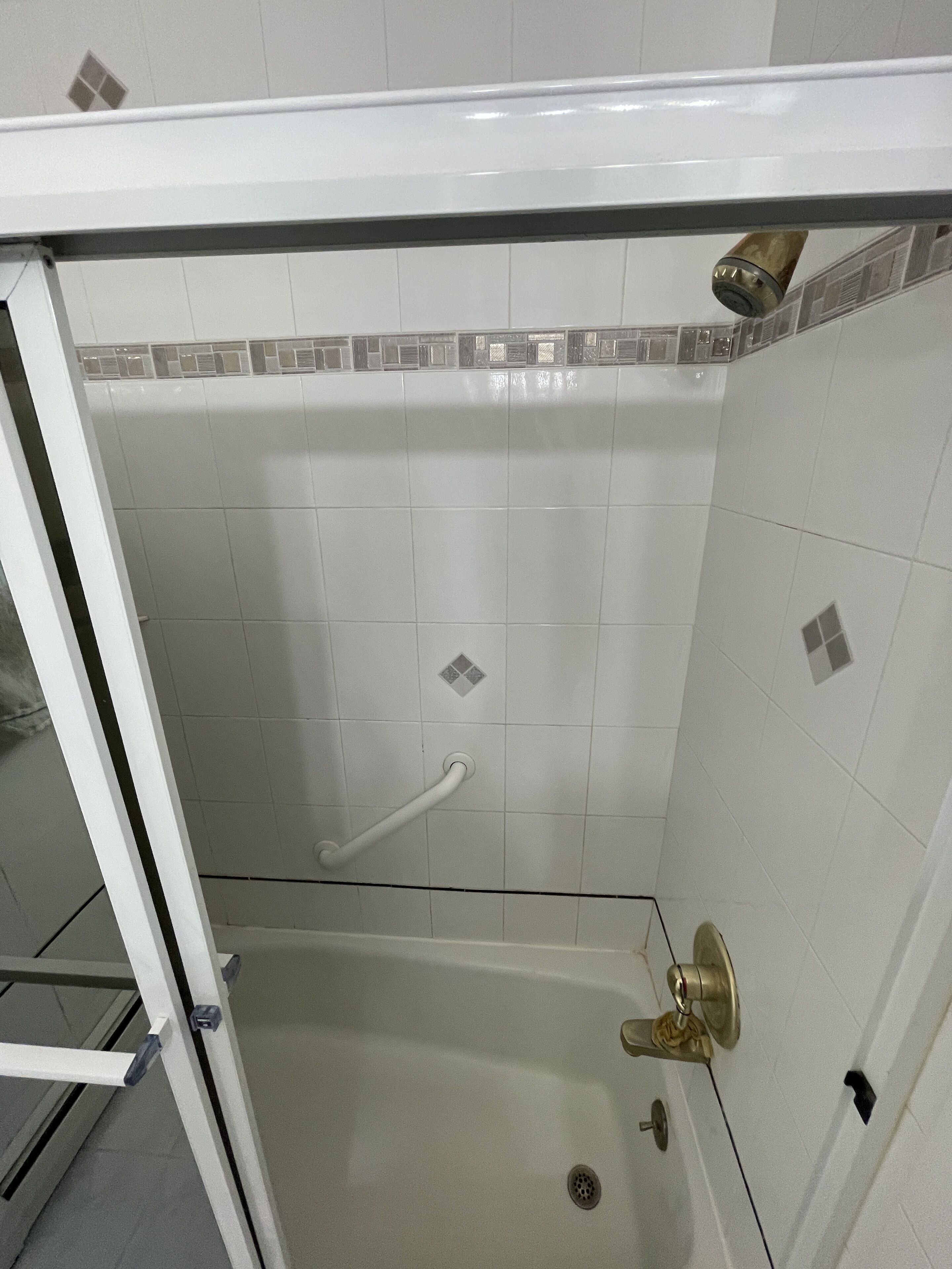 Room, 2 Double Beds | Bathroom