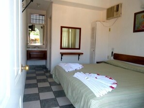 Habitacion Doble | Wastafel kamar mandi