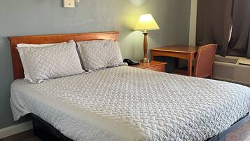 Standard Room, 1 Queen Bed, Non Smoking | Free WiFi, bed sheets