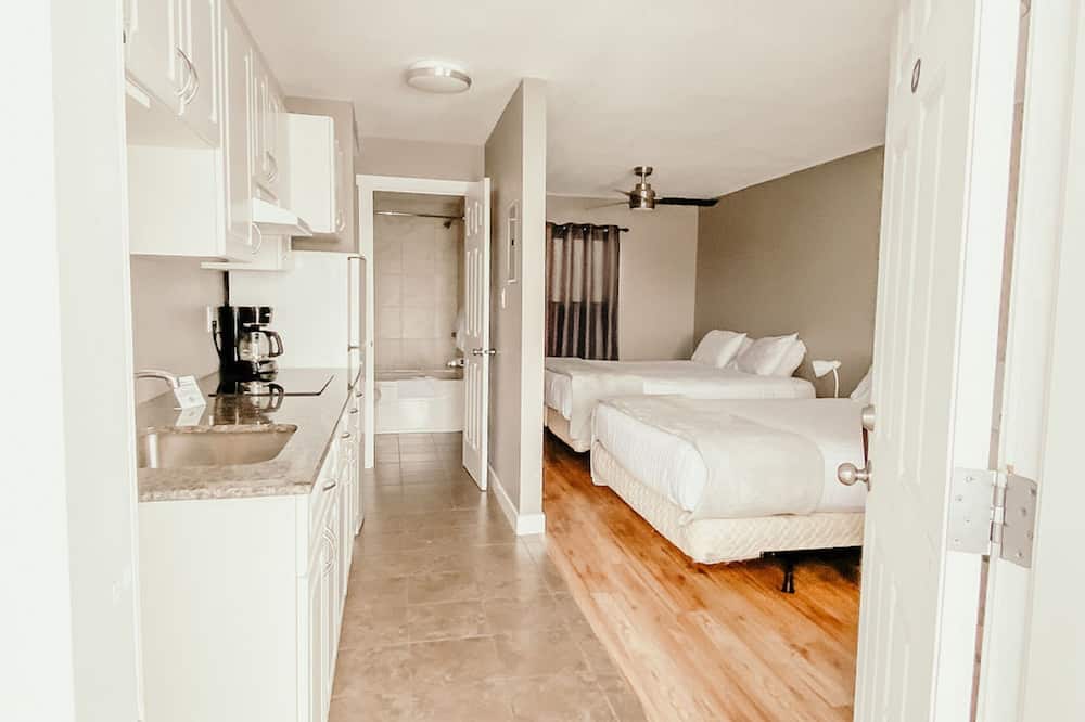 Hinton Highway Inn