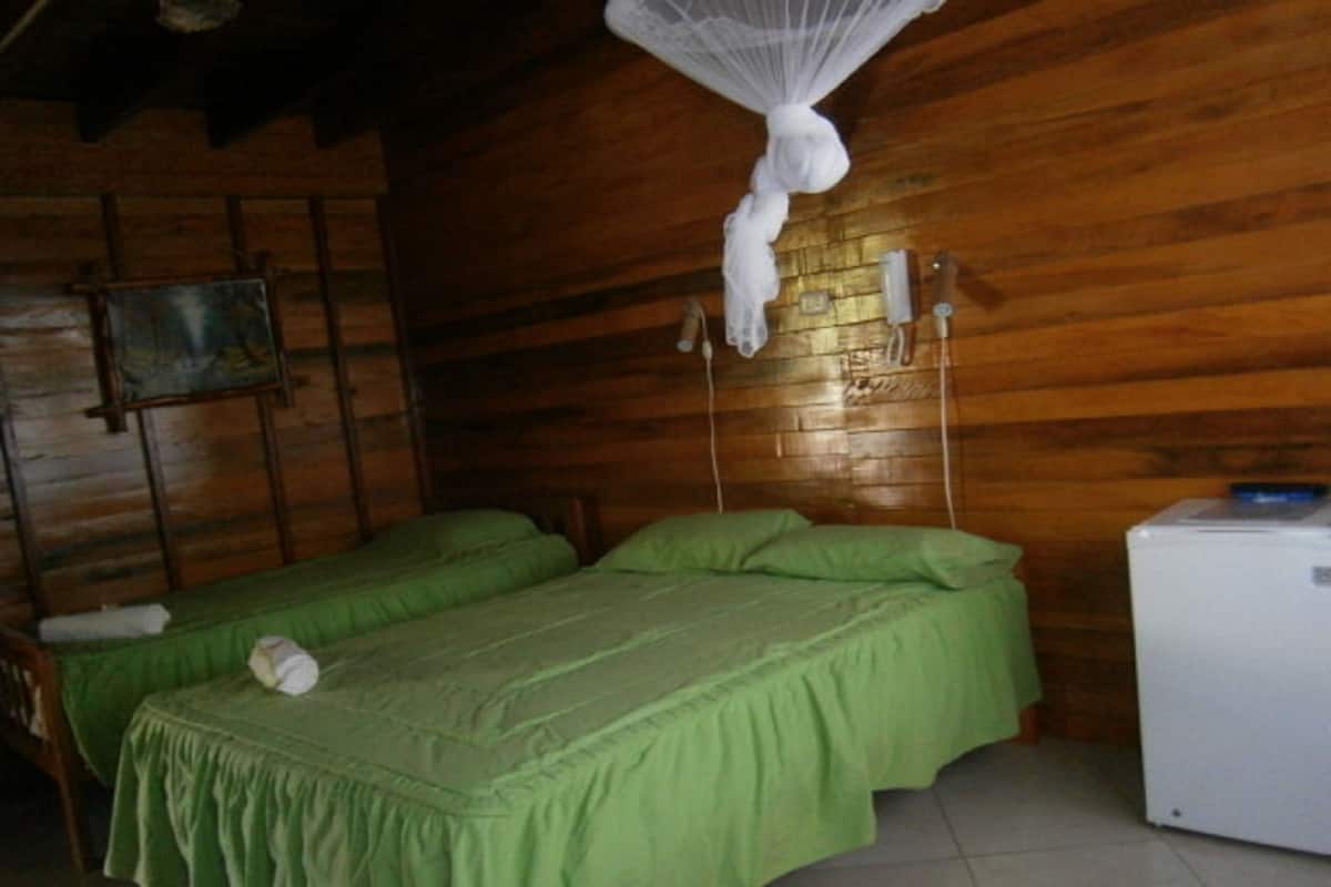 Zweibettzimmer, Gartenblick | Kostenlose Babybetten, Zustellbetten, kostenloses WLAN, Bettwäsche