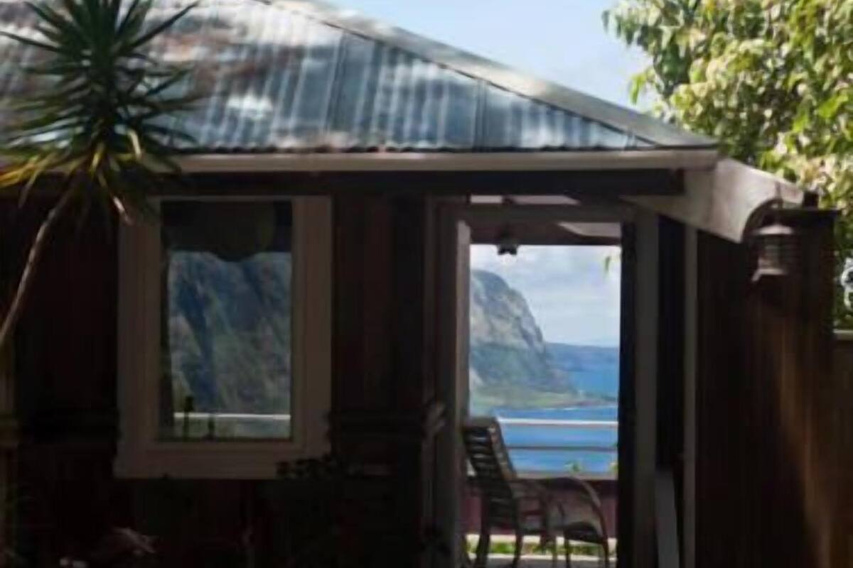 Cottage (Studio)