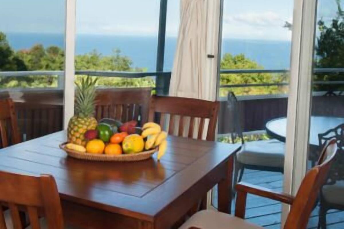 Cottage, 2 Bedrooms | In-room dining