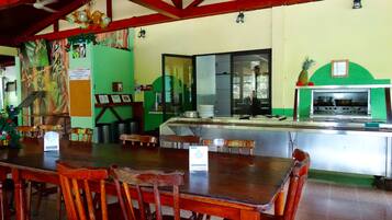 Desayuno buffet incluido todos los días