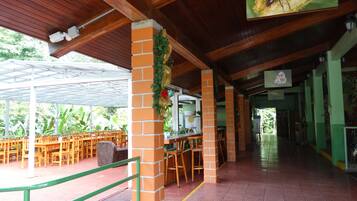 Food court
