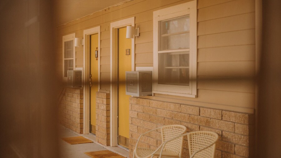 Siesta Motel
