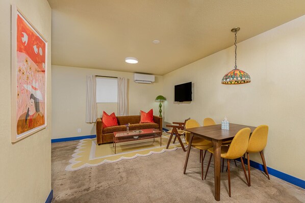 家庭套房, 多张床 | 高档床上用品、加厚床垫、特色装修、特色家居