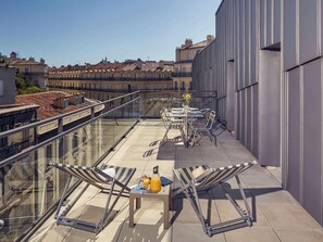 Deluxe Apartment with terrace, 4 persons | Premium bedding, laptop workspace, free cots/infant beds, free WiFi - Hôtel LIGO by HappyCulture (Marseille)