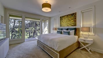 Luxury Suite, 1 King Bed, Mountain View (Albatross)