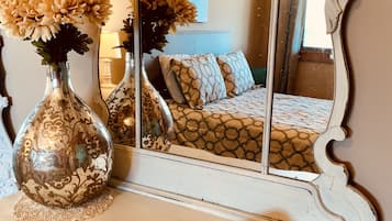 Signature Suite, 2 Bedrooms, Mountain View | Premium bedding, memory-foam beds, individually decorated