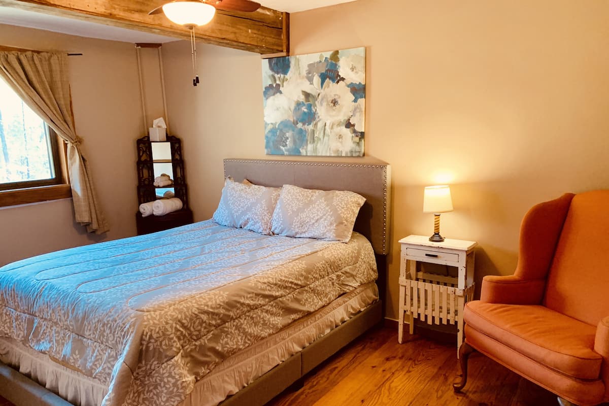 Traditional Suite, 2 Bedrooms, Mountain View | Premium bedding, memory foam beds, blackout drapes, iron/ironing board