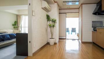 Premium bedding, down duvets, in-room safe, blackout curtains