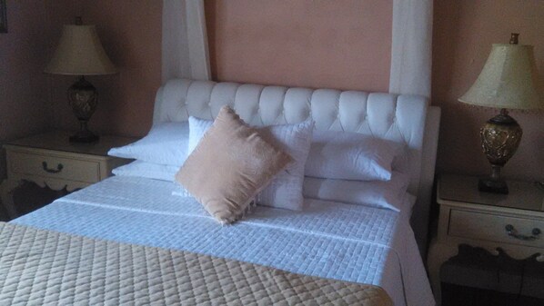 Classic Studio Suite, 1 Queen Bed | Egyptian cotton sheets, premium bedding, memory foam beds