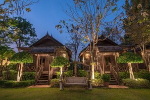 Executive Cottage | 1 bedroom, desk, free WiFi, wheelchair access