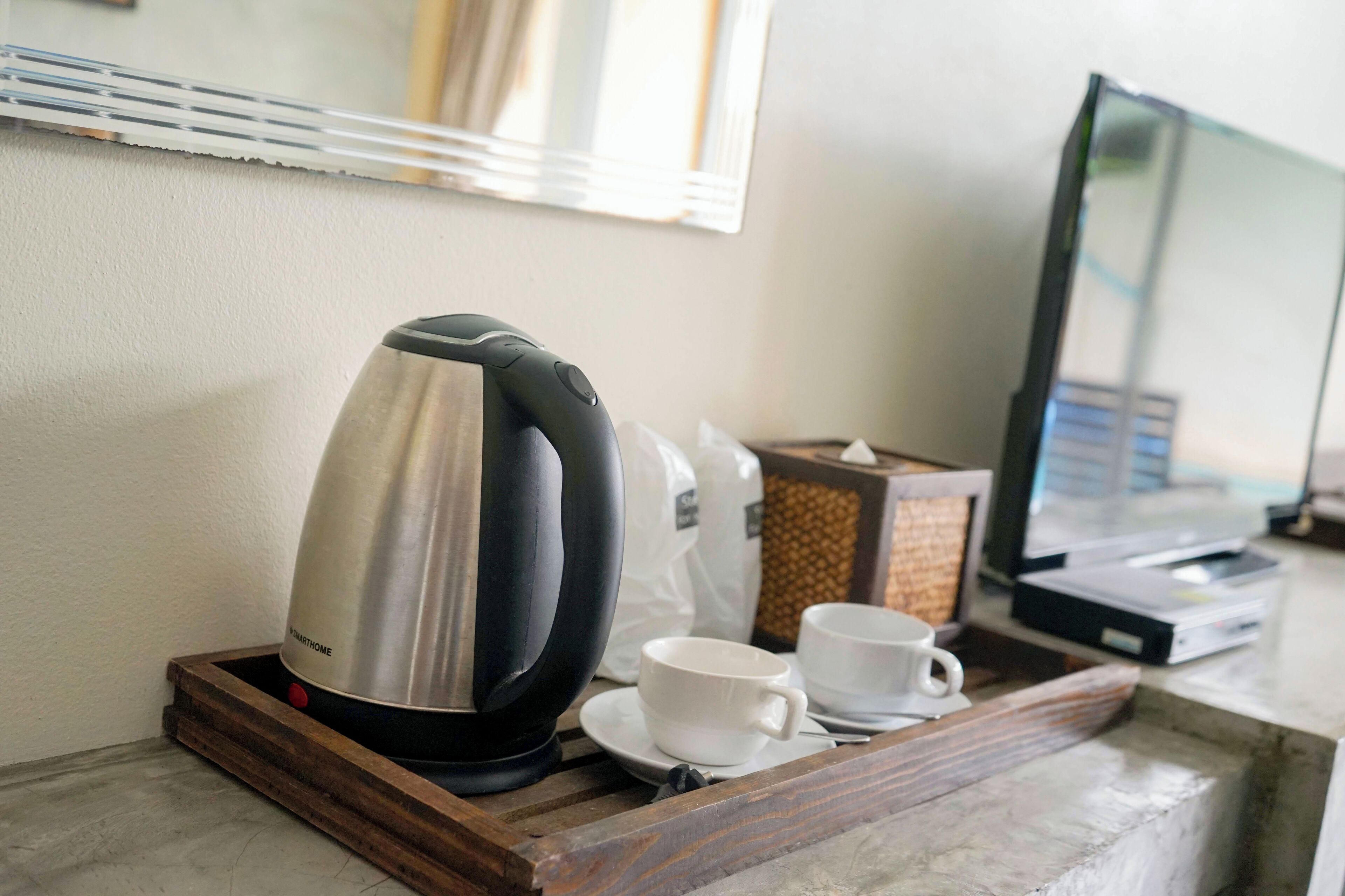 deluxe room (pool access) | in-room safe, desk, soundproofing, rollaway beds