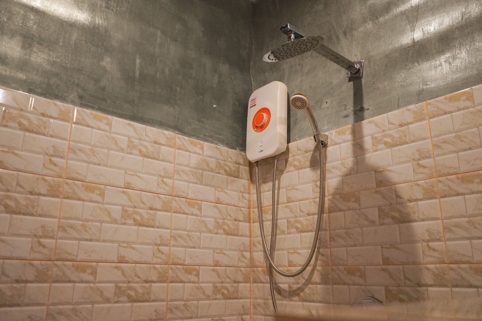 standard room | bathroom | shower, free toiletries, hair dryer, bidet