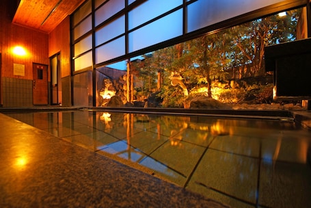 Spa. Onishiya Suishoen