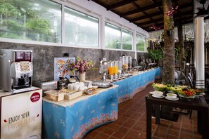 Breakfast area - Di Pantai Boutique Beach Resort (Patong)