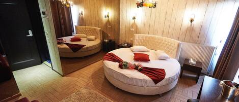 Superior Double Room | Free WiFi, bed sheets