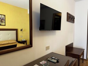 Superior tweepersoonskamer | Televisie