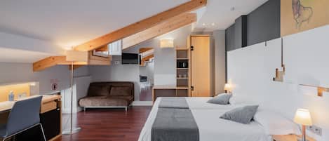 1 Schlafzimmer, hochwertige Bettwaren, Minibar, Zimmersafe