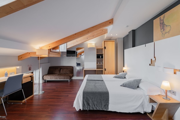 1 Schlafzimmer, hochwertige Bettwaren, Minibar, Zimmersafe