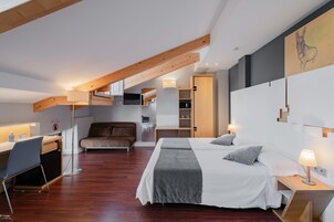 1 dormitorio, ropa de cama de alta calidad, minibar y caja fuerte